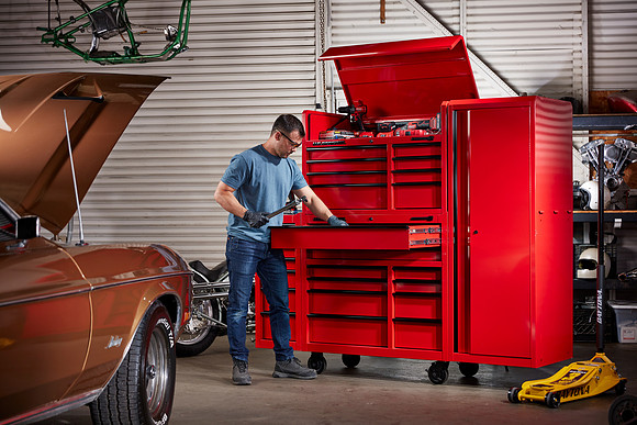 Red tool box mustang repairs