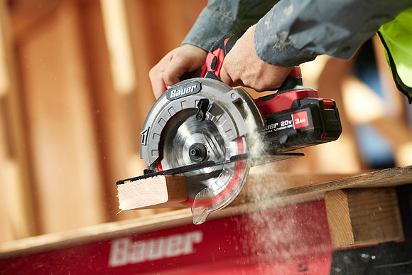 Circular saw construction